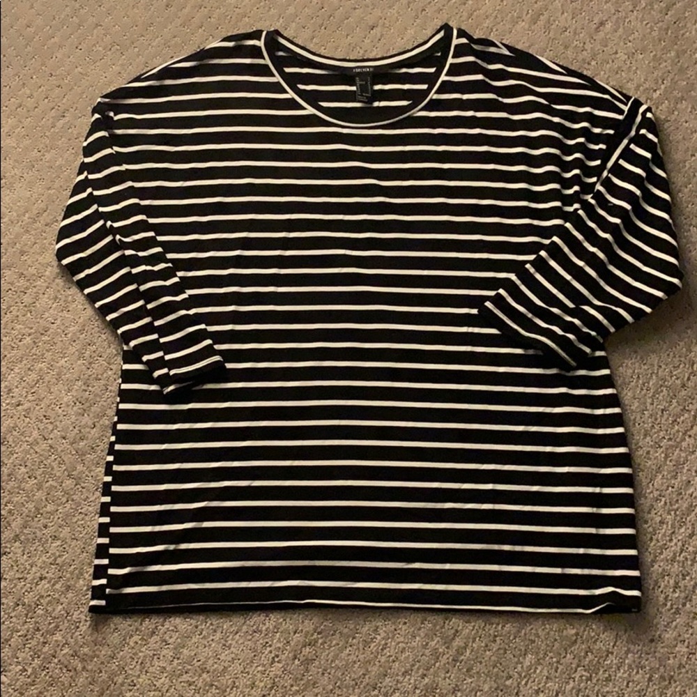 Long sleeve tee